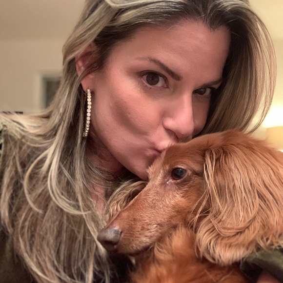 I am a traveler and enjoy discovering local trends in each market visited. - Picture 12 of 13